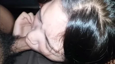 车上爆肏大汗淋漓