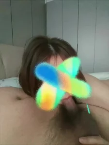 一天两泡还不满足。坚持每日内射。