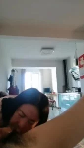 说为了老婆的性福锻炼我的大鸡巴！